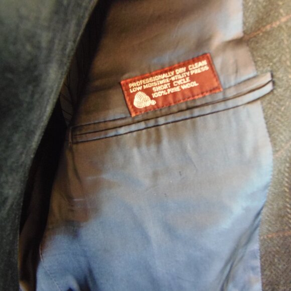 Vintage Jos A Banks Clothiers 100% Wool Dk Blue Plaid Sports Coat Union Label - Picture 4 of 11